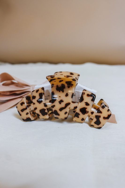 Classic Blonde Tortoise Large Hair Clip
