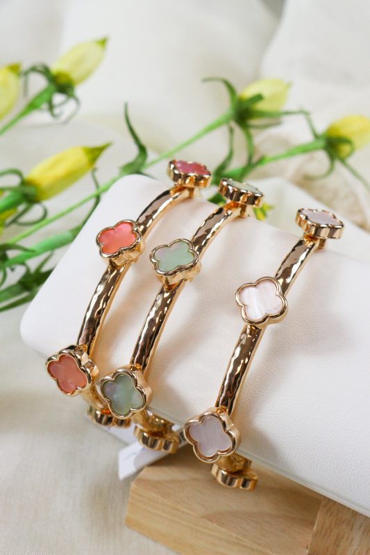 Clover Gold Stretch Bracelet -3 Colors