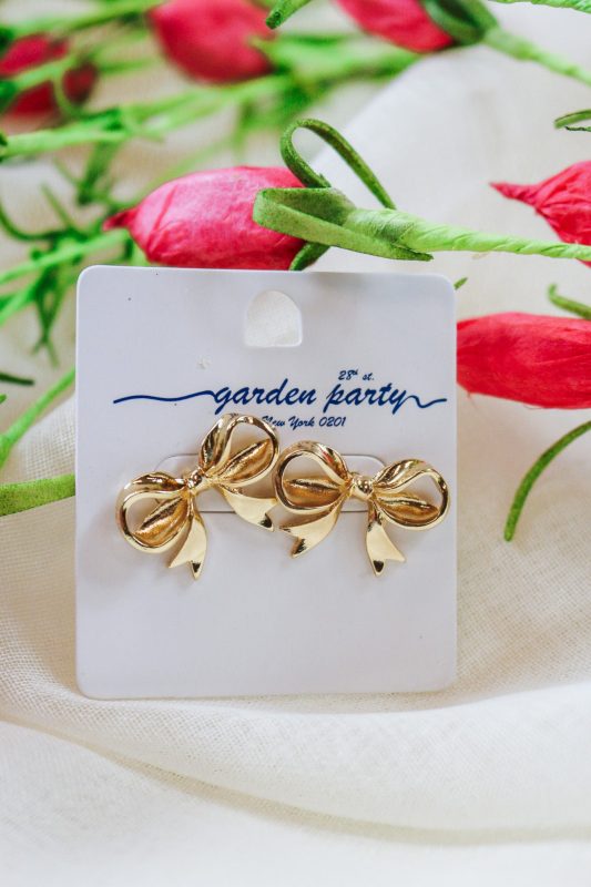 Gold Metal Stud .5 Bow Earring