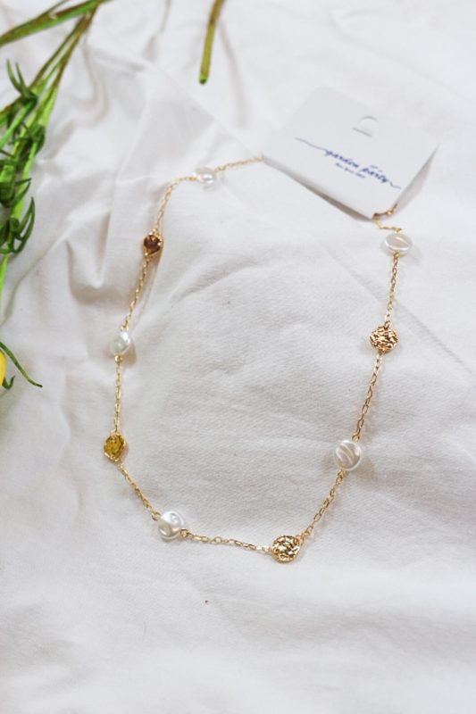 Hammered Gold Coin and Pearl 16-18 Necklace