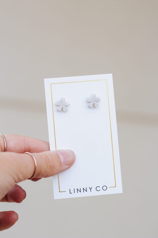 Mini Olivia Flower Stud