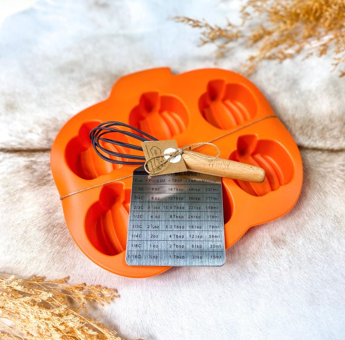 Mud Pie Pumpkin Silicone Baking Set