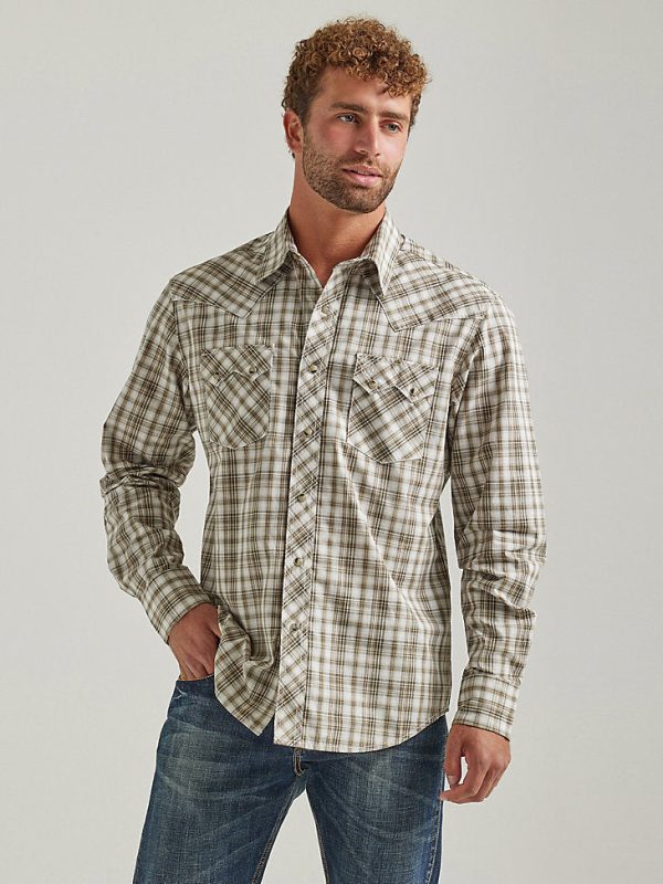 Men's Wrangler Retro Long Sleeve Sawtooth Snap Western Shirt- Sandy Plaid