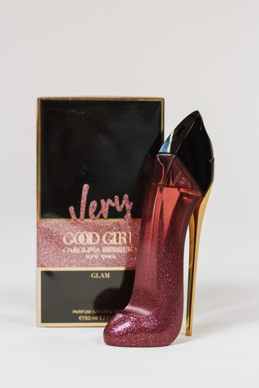 Very Good Girl Glam Eau de Parfum