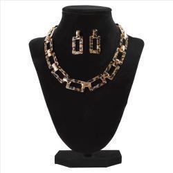 Women's Blazin Roxx Cheetah Chain Necklace Set
