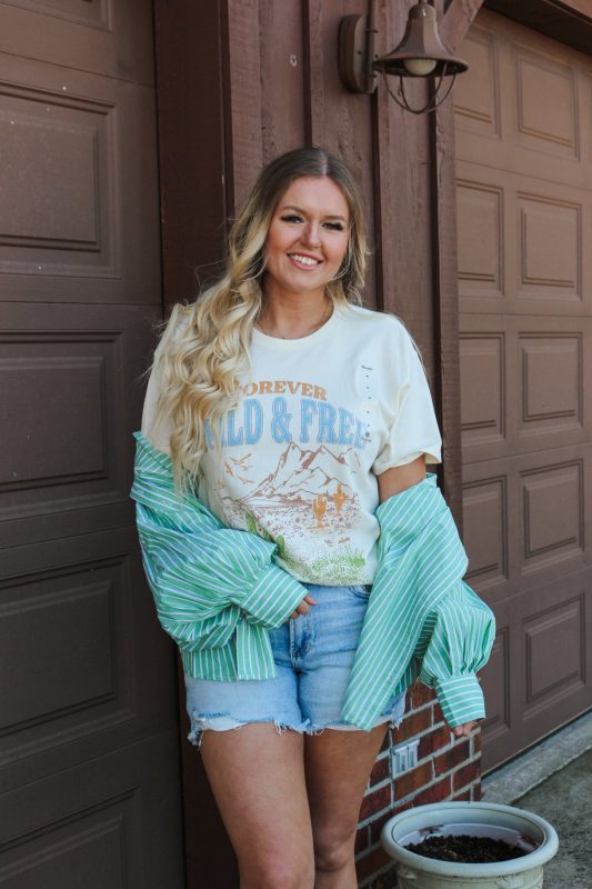 Wrangler Women's Antique White Western Graphic Girlfriend Tee